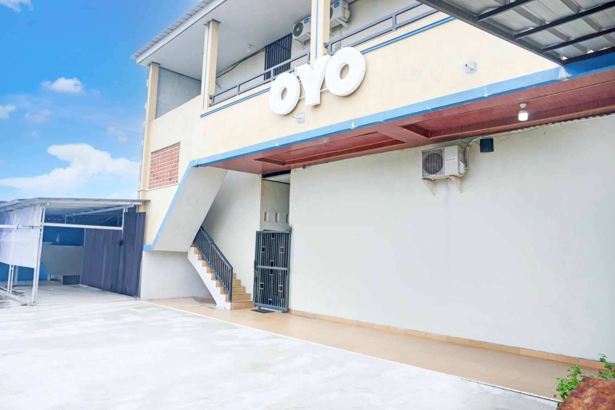 OYO 3439 Wisma Tri Handayani Syariah Bandar Lampung Bagian luar foto